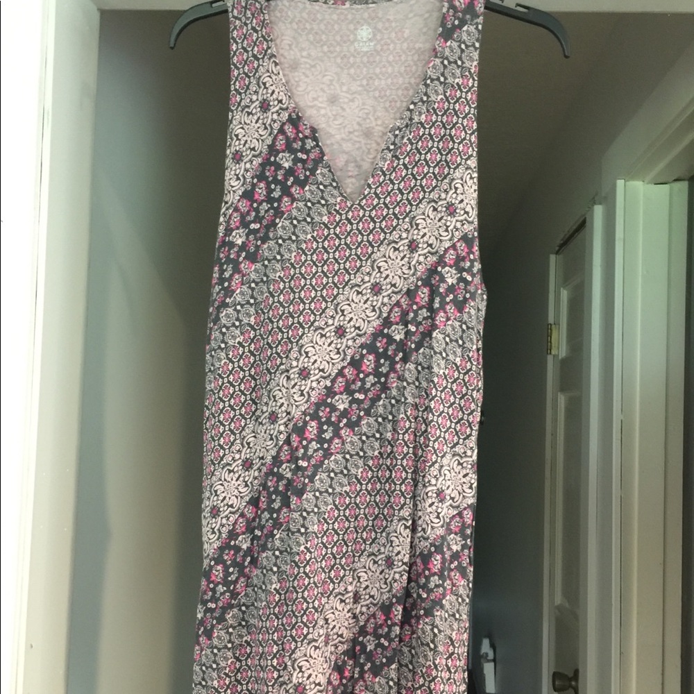 Sleeveless tunic top